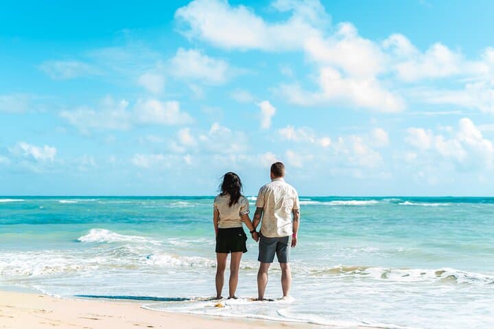 Capture Love: A Romantic Marriage Proposal at Macao Beach photo 3