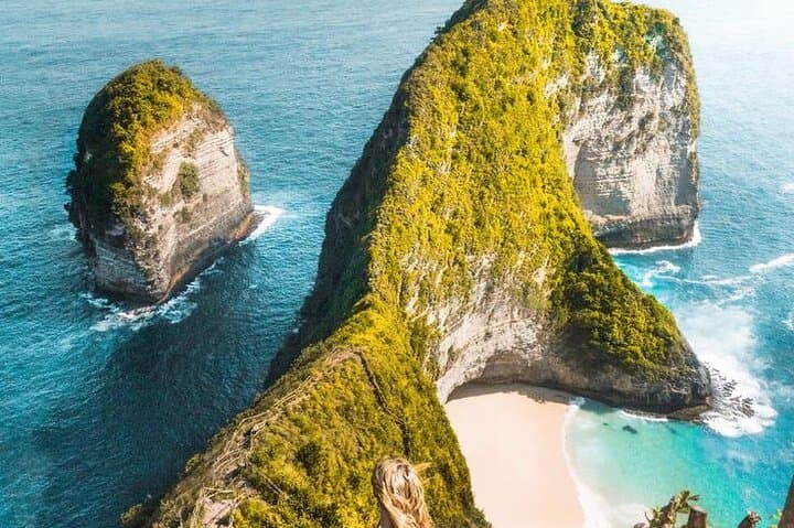 Nusa Penida Day Tour: Kelingking, Diamond Beach & Treehouse Highlights photo 3
