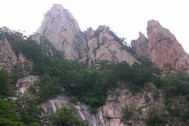 2-Day Mt. Seorak Private Tour from Seoul: Naksansa, Nami Island & Ulsanbawi Hiking photo 3
