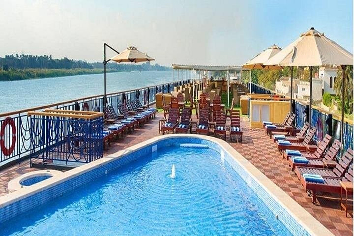 Aswan-to-Luxor 3-Night Nile Cruise: Temples, River Life, and Desert Vistas photo 4