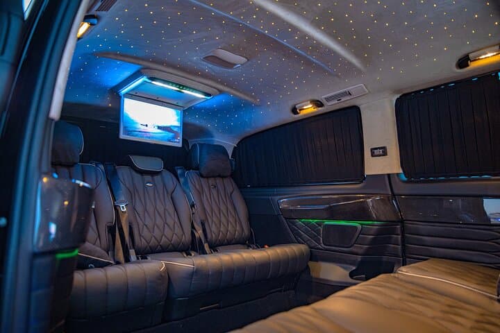 Dubai Private Luxury Transfer — VAN Falcon Edition photo 5