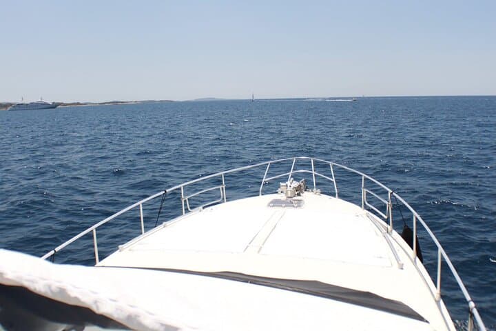 Private Athenian Riviera Cruise: Luxury Yacht Day Trip from Athens photo 2