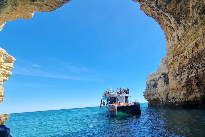 Benagil Caves & Algarve Coast Catamaran: Day Trip from Albufeira