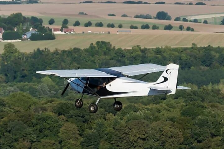 Paris Introductory Helicopter & ULM Flight: Learn to Pilot Over the City photo 3