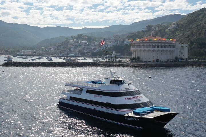 Newport Beach to Avalon: Fast Catalina Island Ferry Guide photo 5