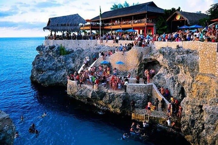 Exploring Negril: A Private Tour of Seven Mile Beach and Rick's Cafe photo 2