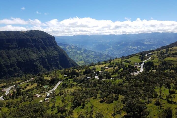 Full-Day Private Tour to La Chorrera Waterfall and El Chiflón — Hike Colombia’s Tallest Cascade photo 2