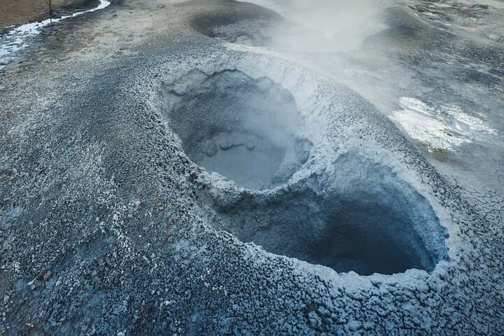 6-Day 4x4 Campervan Self-Drive: Hot Springs, Lava Caves & Iceland’s West Coast photo 2