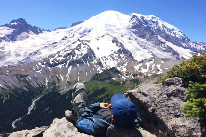 Guided Hikes at Mt. Rainier: Paradise Day Tour from Seattle