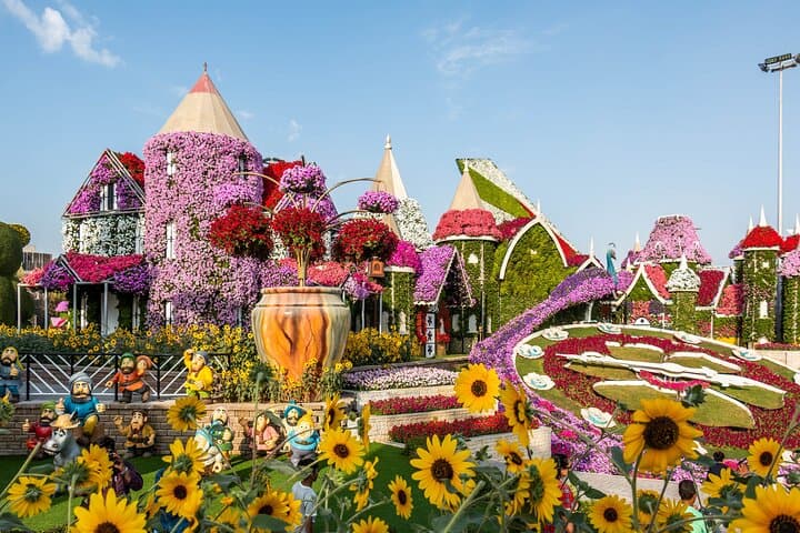 Dubai Miracle Garden: Explore 150 Million Blooms with Private Transfer photo 5