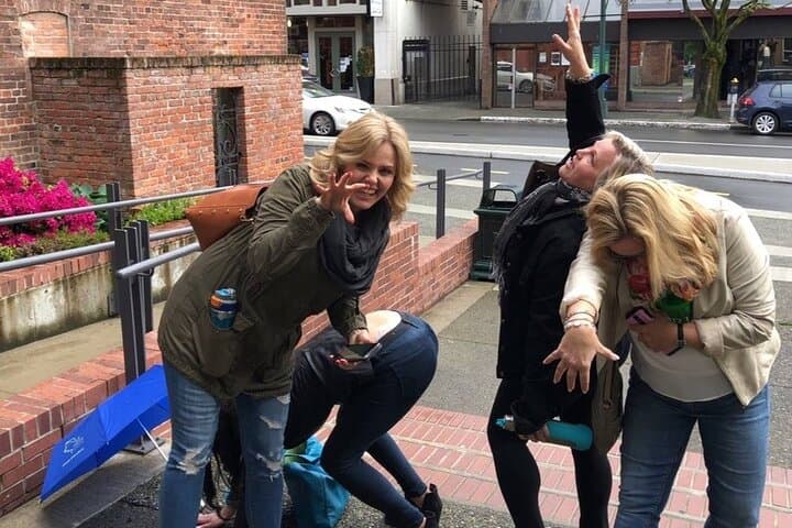 Lisburn Scavenger Hunt: Explore the City with Operation City Quest