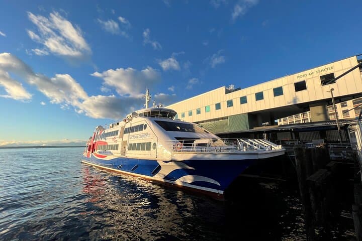 Seattle to Victoria High-Speed Passenger Ferry: One-Way Clipper Ride photo 5