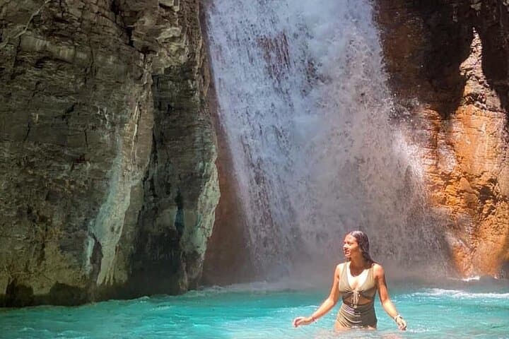 La Leona Waterfall Extreme Hike & Swim from Tamarindo — 3 km Adventure photo 6