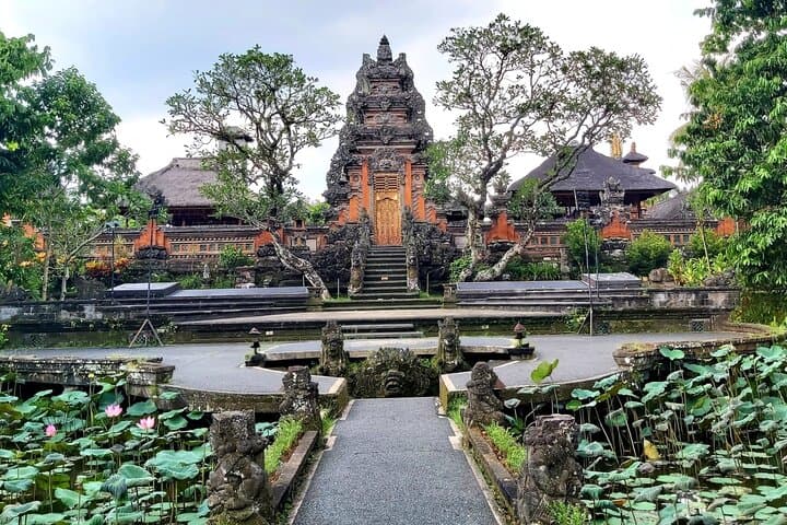 Best of Ubud Private Tour: Monkey Forest, Tegalalang & Temple Walks