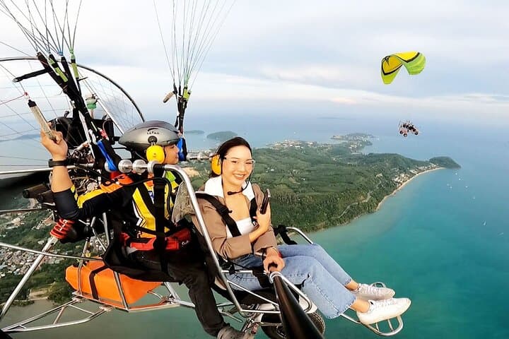 Paramotoring Phuket: 20-Minute Tandem Flight Over Southeast Phuket