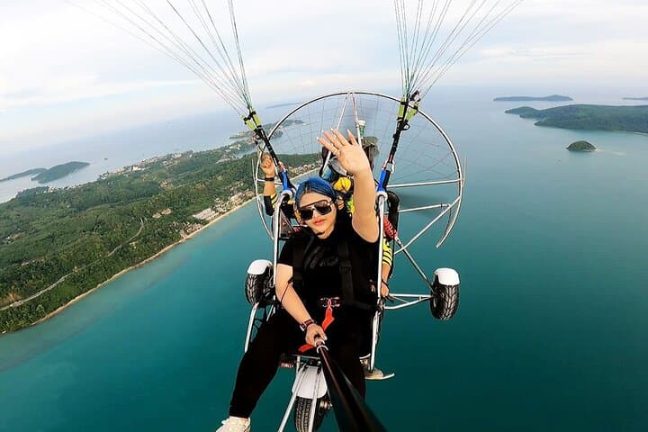Paramotoring Phuket: 20-Minute Tandem Flight Over Southeast Phuket photo 3
