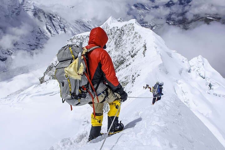 Island Peak Climbing: A Practical Guide to Summiting Imja Tse in the Everest Region photo 4