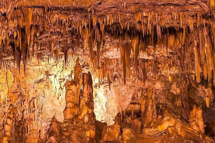 Melissani Lake & Drogarati Cave Half-Day: Boat Ride, Stalactites and Myrtos Beach Swim photo 3