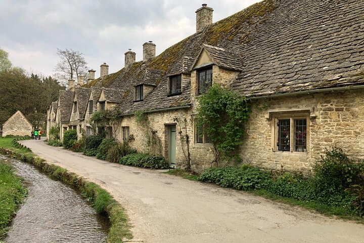 Cotswolds Shore Excursion from Southampton — Private Day Tour to Villages, Hills & Heritage photo 1