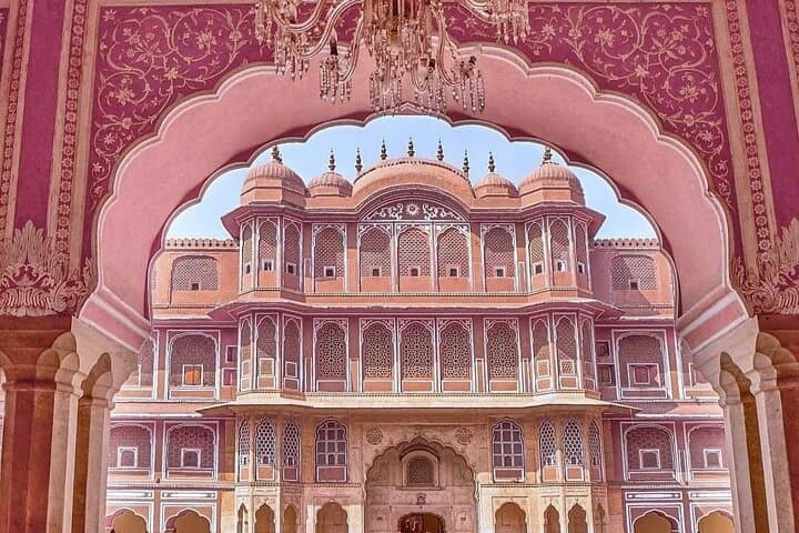 4-Day Golden Triangle Private Luxury Tour: Delhi, Agra & Jaipur with 5-Star Hotels