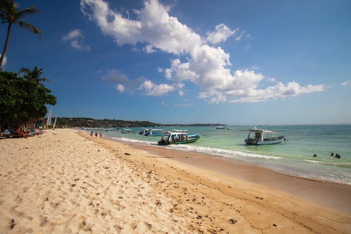 Bali Reef Cruise to Nusa Lembongan: Catamaran Snorkel, Banana Boats & Guided Dives photo 2