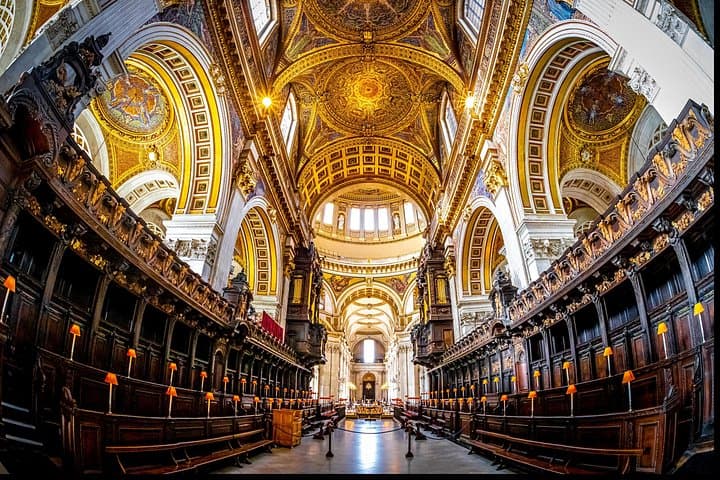 Skip-the-Line St Paul’s Cathedral Private Tour — Insider Access & City Center Highlights photo 4