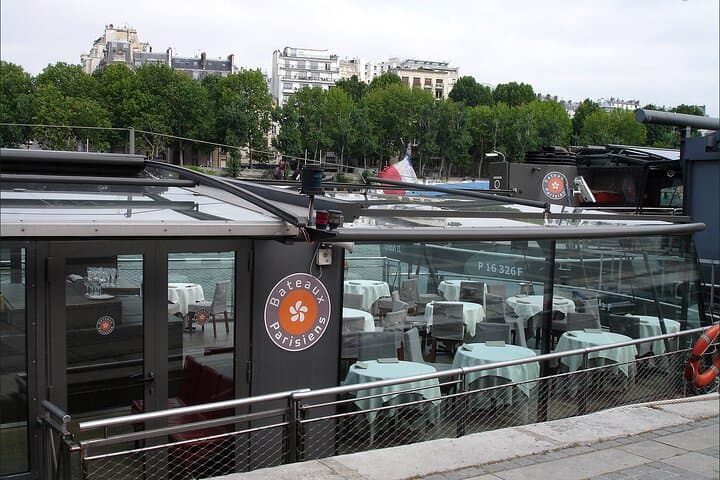 Paris Dinner Cruise & Private Night Illumination Tour with Hotel Pickup photo 5