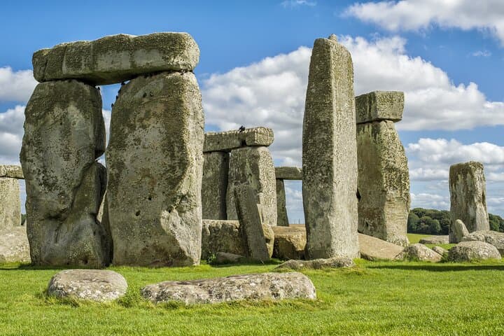 Private Stonehenge Tour from London — Skip-the-Line Car Transfer & Guide Options photo 3