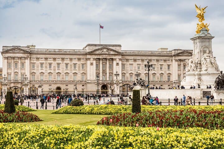 Private London Highlights Car Tour — Tower, Westminster, St Paul's & British Museum photo 4