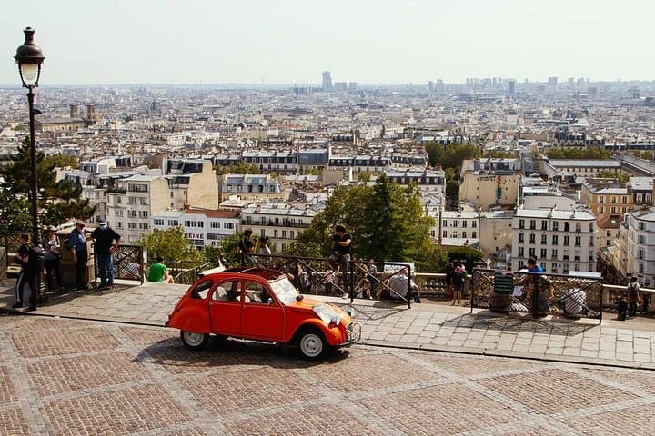 6-Hour Paris Tour: Montmartre, Galeries Lafayette & Seine River Cruise photo 2