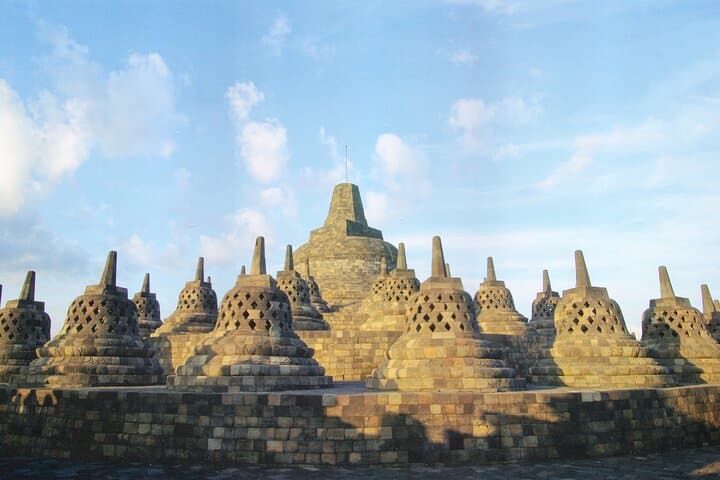 Borobudur Sunrise via VIP Gate — Manohara Breakfast & Merapi Lava Jeep Tour photo 6