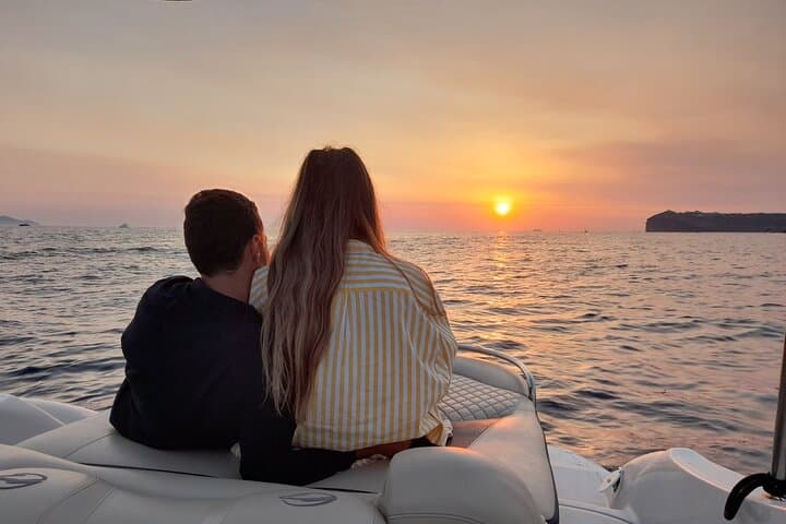 Santorini Half-Day Luxury Private Cruise: Red Beach, Volcano & Hot Springs photo 4
