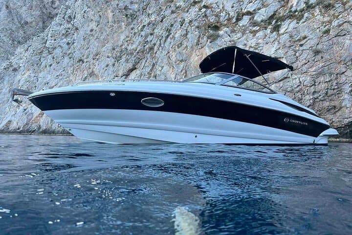 Santorini Half-Day Luxury Private Cruise: Red Beach, Volcano & Hot Springs photo 2