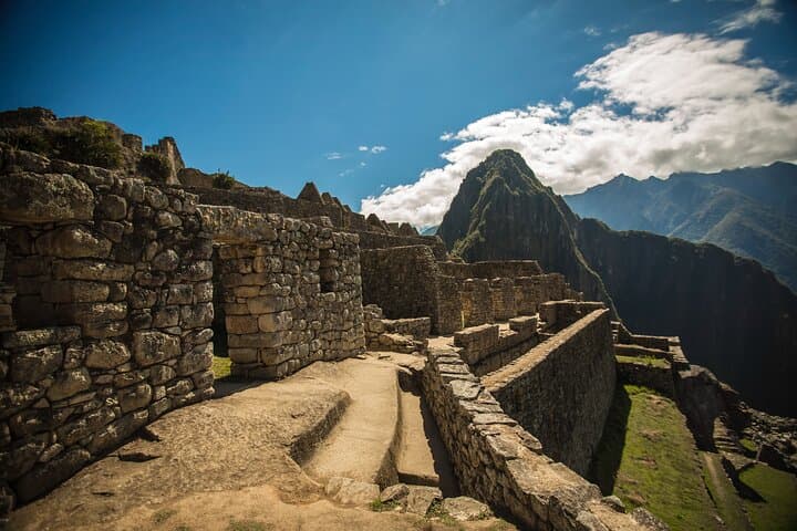 Full-Day Machu Picchu from Poroy: Train to the Lost City of the Incas photo 5