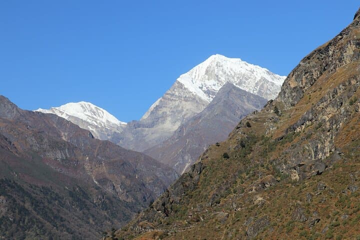 AiseluKharka to Everest Base Camp Trek — Classic Khumbu High-Altitude Route photo 2