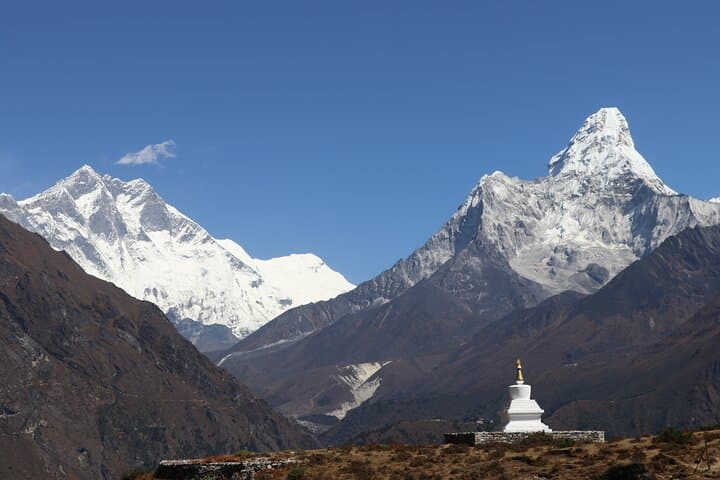Everest Base Camp Trek: 16-Day High-Altitude Journey from Kathmandu to Kala Patthar photo 1