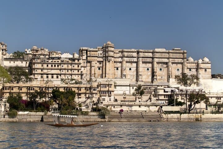 7-Day Rajasthan Circuit: Jaisalmer, Jodhpur & Udaipur Guided Tour