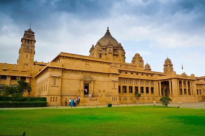Rajasthan in Five Days: Jaipur to Jaisalmer Desert, Forts & Lakes photo 4