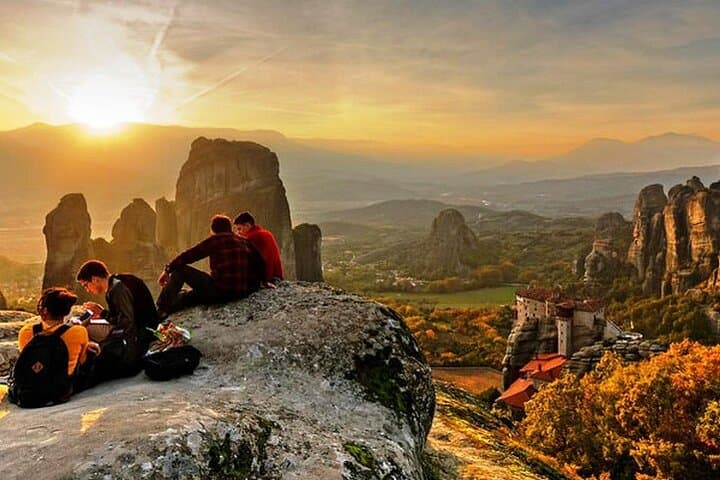 2-Day Meteora & Delphi Tour from Athens — Meteora Monasteries, Thermopylae & Kalambaka photo 2