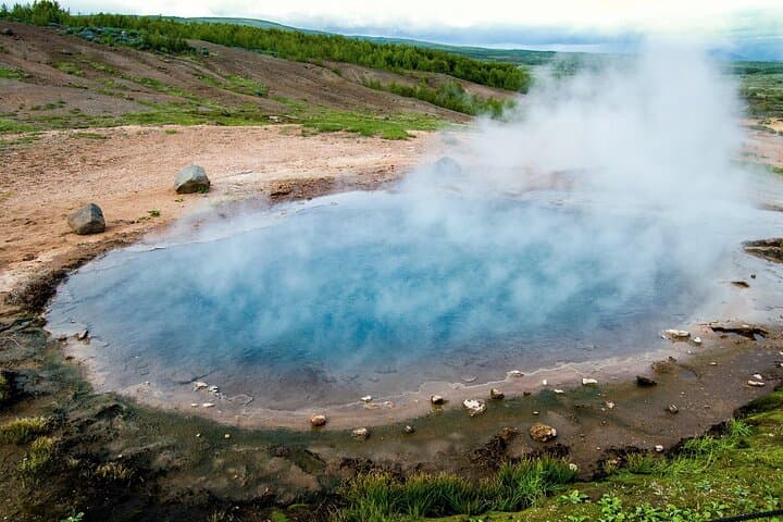 Private Golden Circle Legend Tour: Thingvellir, Geysir & Gullfoss Day Trip photo 4