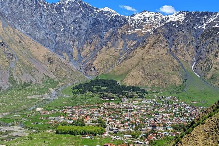 Luxury 6-Day Georgia Itinerary: Tbilisi, Kazbegi & Kakheti Highlights photo 3