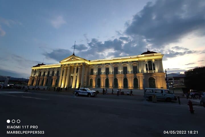 Walk San Salvador’s Historic Center: Cathedral, Markets & Coffee Tasting photo 4