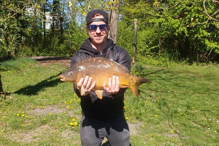 Introduction to Fishing Near Strasbourg — 3-Hour Urban Pond Experience photo 3