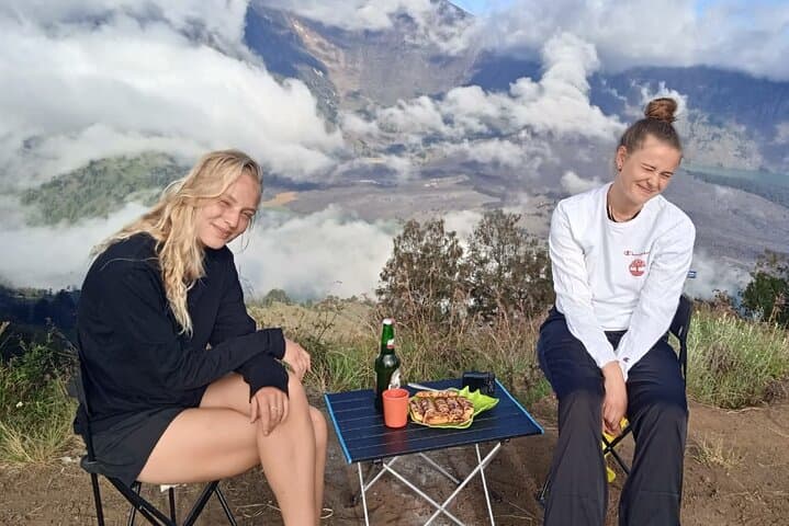 Mount Rinjani Second Summit Trek: 2-Day Senaru Crater Rim Camping photo 2