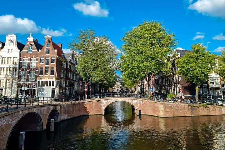 Amsterdam Pedicab City Tour — 2-Hour Canal & Historic City Highlights photo 4