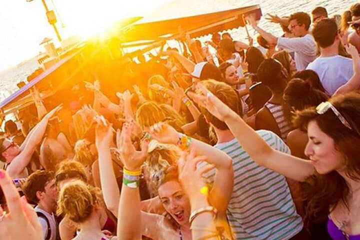 Lisbon Night Boat Party — Sunset Cruise with DJ & Club Access