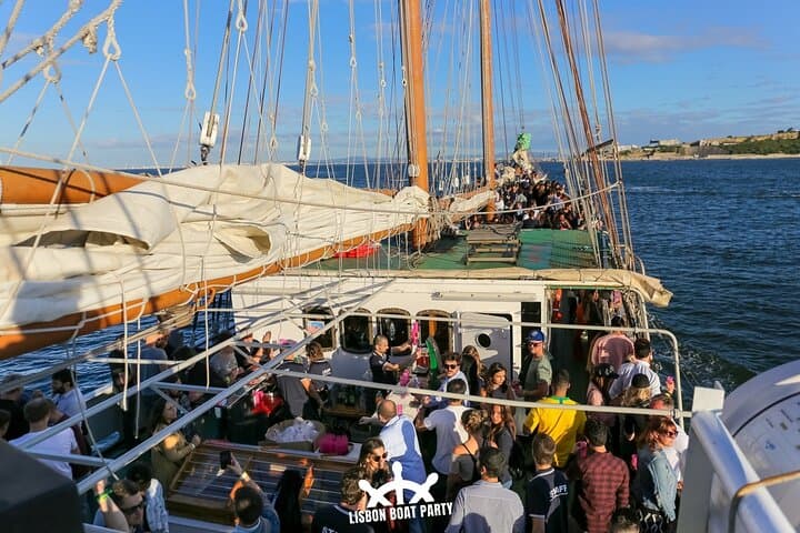 Lisbon Night Boat Party — Sunset Cruise with DJ & Club Access photo 4