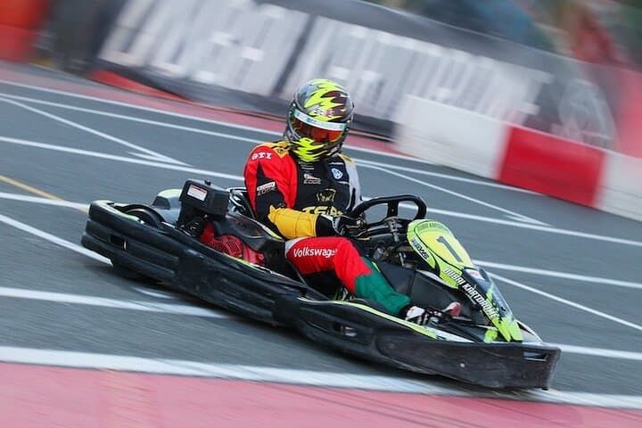 High-Speed Karting at Dubai Autodrome: Shared Kart Racing Experience photo 5