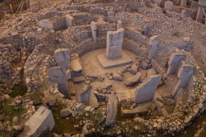 Private Göbeklitepe Day Tour from Istanbul — Fly to Göbeklitepe and Harran photo 5