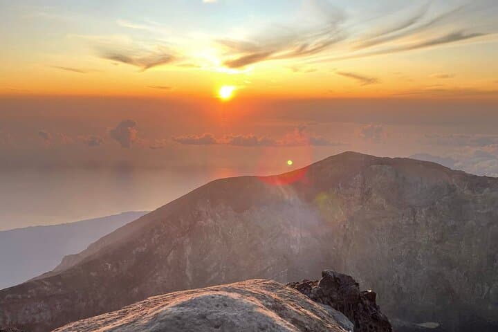 Mount Batur Sunrise Trek: Guided Hike with Hot Springs & Breakfast photo 4
